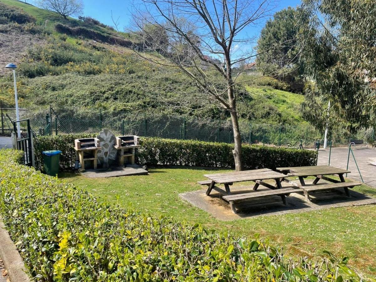 Piscina Comunitaria Y Parking En Mogro Lägenhet Exteriör bild